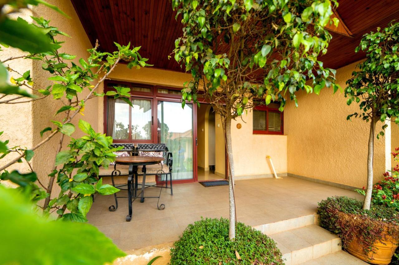 Shakespeare Court Serviced Apartments Лусака Екстер'єр фото