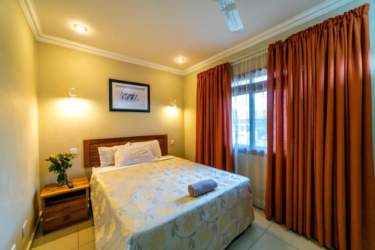 Shakespeare Court Serviced Apartments Лусака Екстер'єр фото