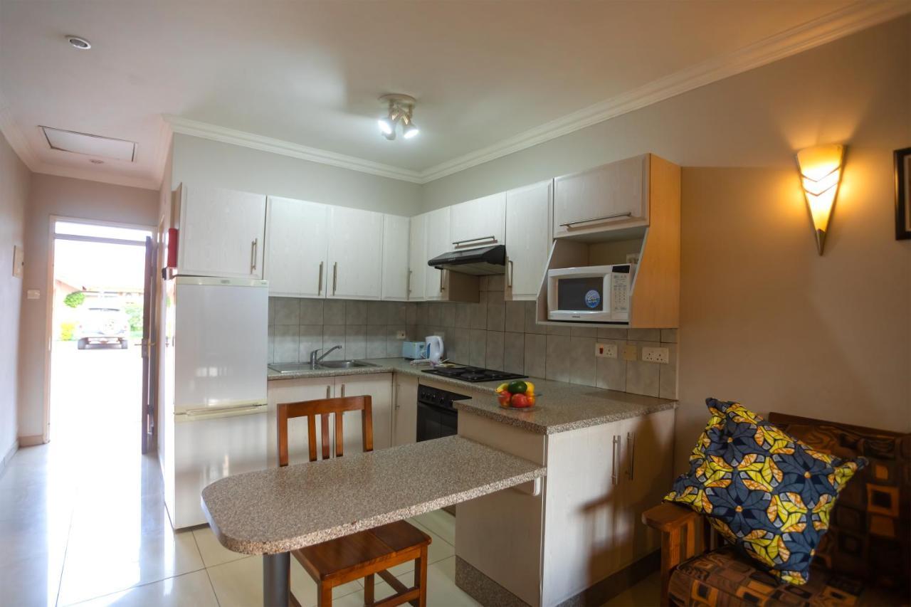 Shakespeare Court Serviced Apartments Лусака Екстер'єр фото