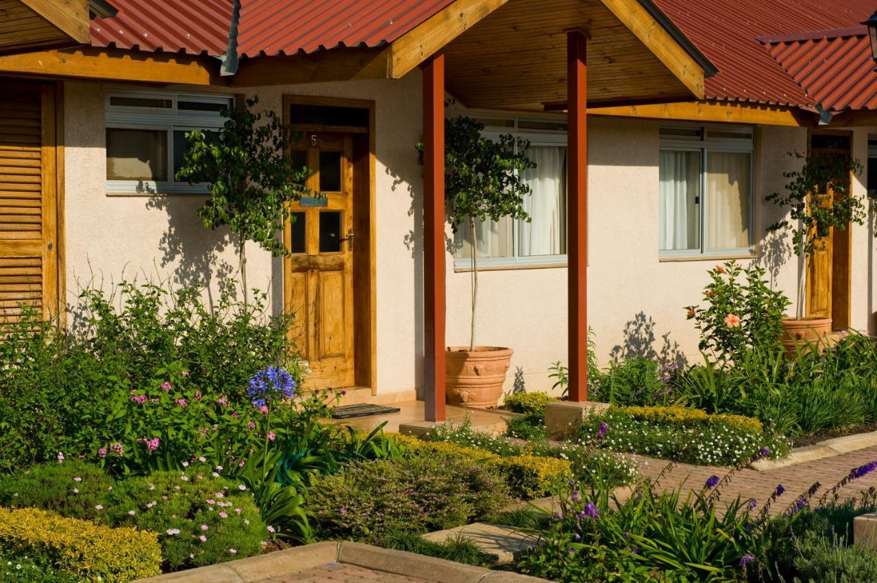 Shakespeare Court Serviced Apartments Лусака Екстер'єр фото