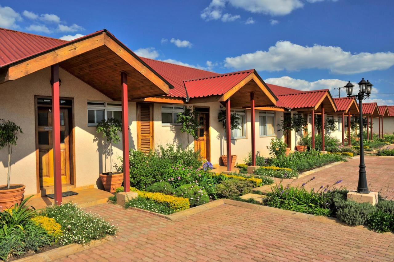 Shakespeare Court Serviced Apartments Лусака Екстер'єр фото