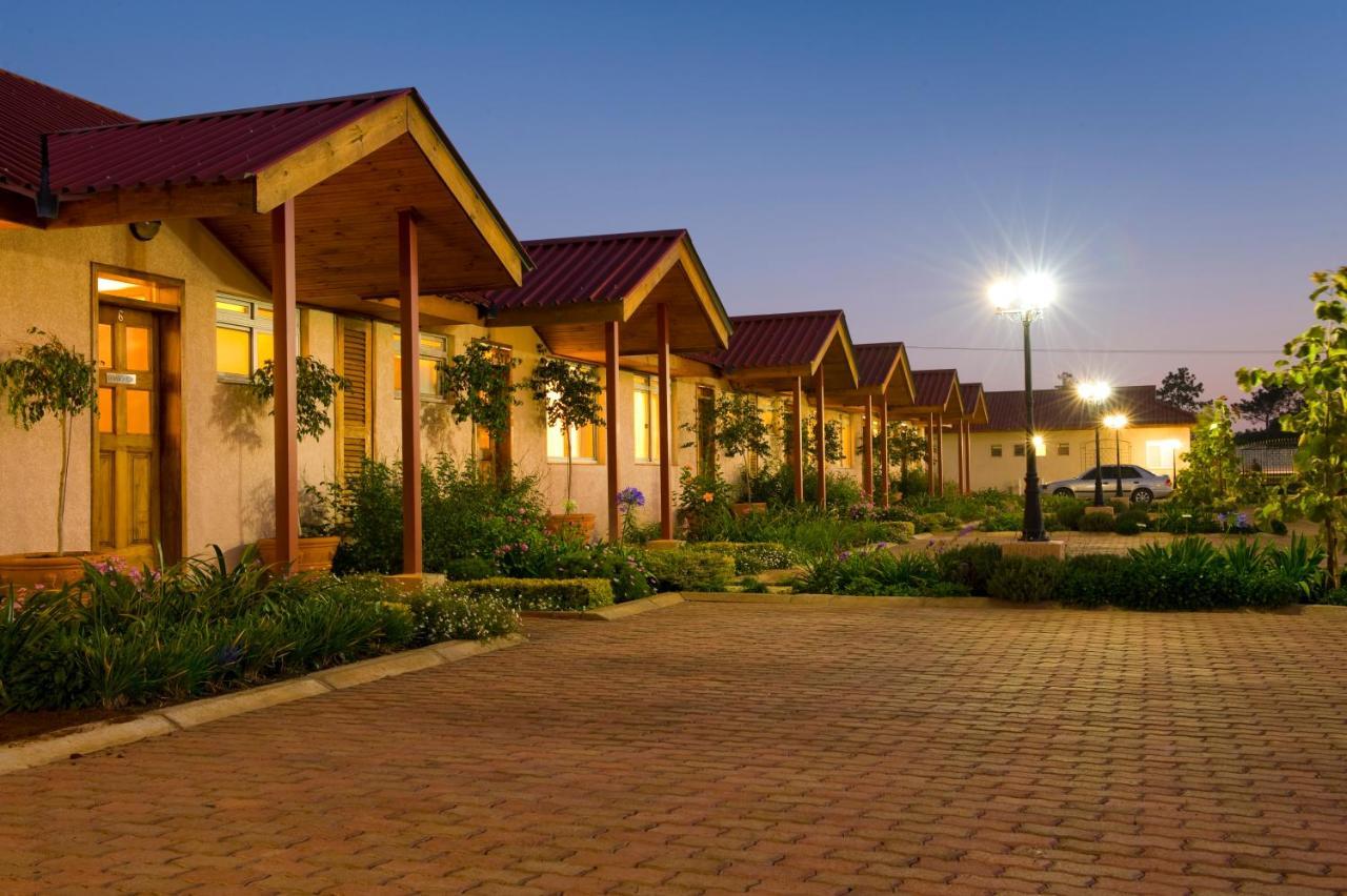 Shakespeare Court Serviced Apartments Лусака Екстер'єр фото
