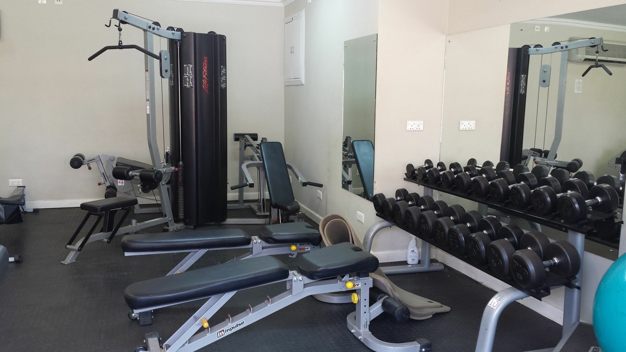 Shakespeare Court Serviced Apartments Лусака Екстер'єр фото