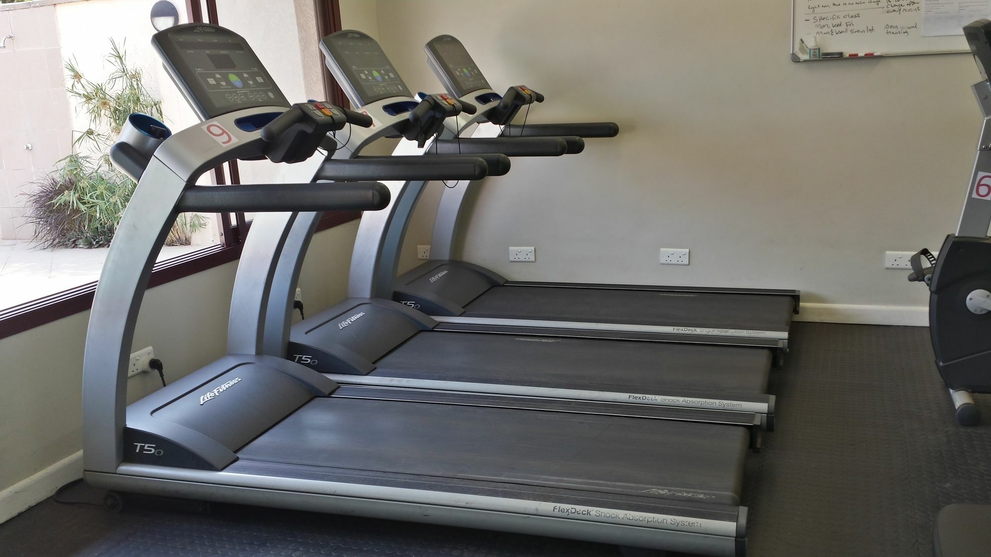 Shakespeare Court Serviced Apartments Лусака Екстер'єр фото
